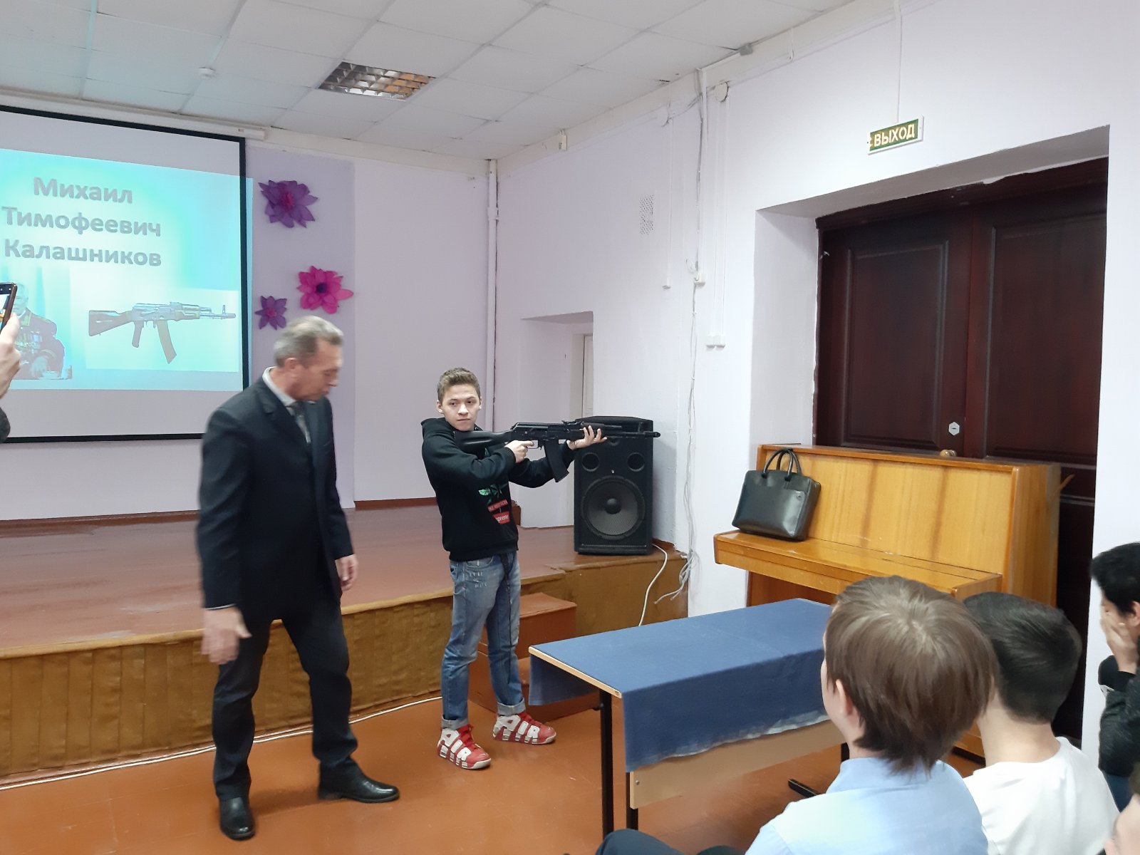Novosti_2019_/Kalashnikov/izobrazhenie_viber_2019-11-18_13-18-24.jpg
